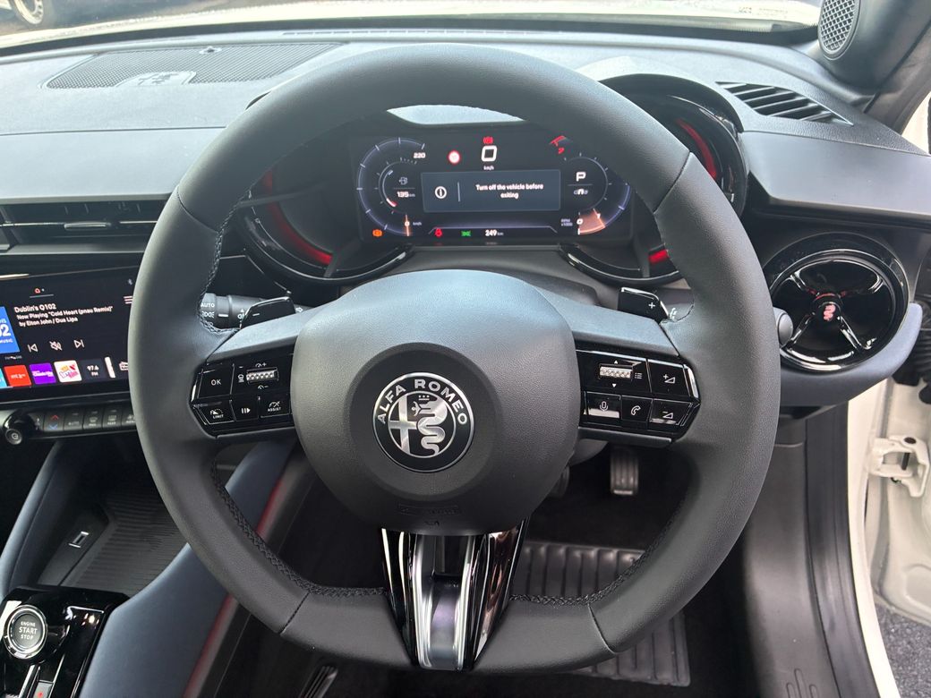 2025 Alfa Romeo Junior