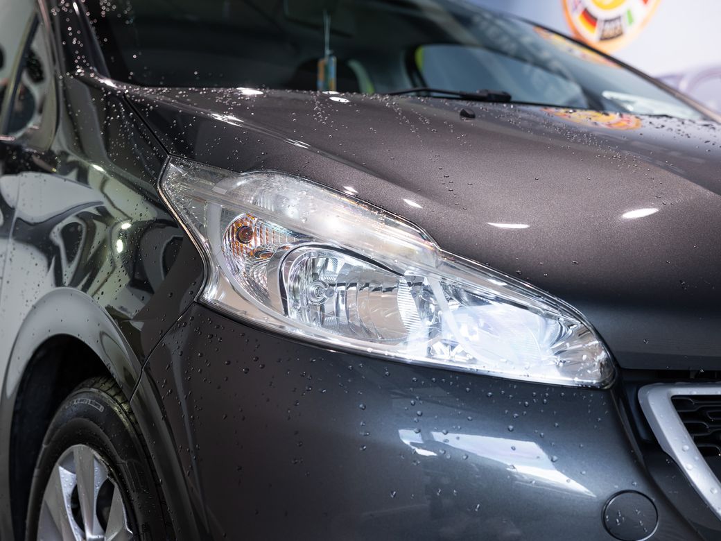2013 Peugeot 208