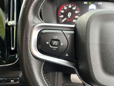 2021 Volvo XC40