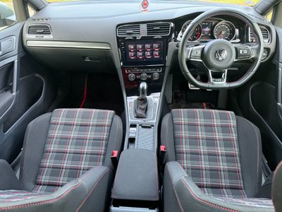2017 Volkswagen Golf