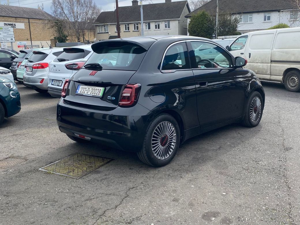 2023 Fiat 500e
