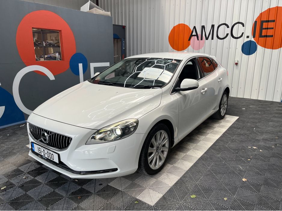 2015 Volvo V40