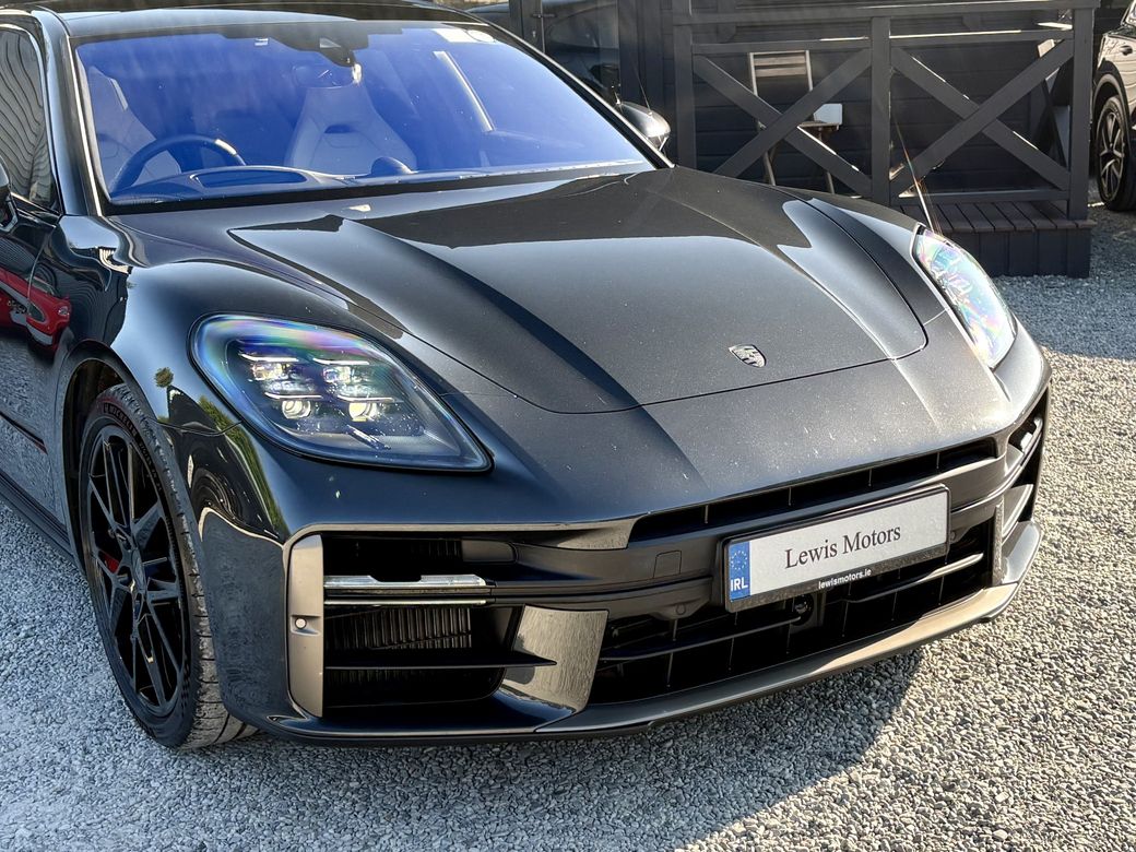 2025 Porsche Panamera
