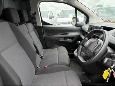 2021 Peugeot Partner