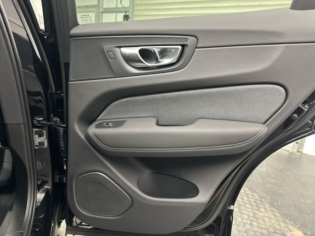 2025 Volvo XC60