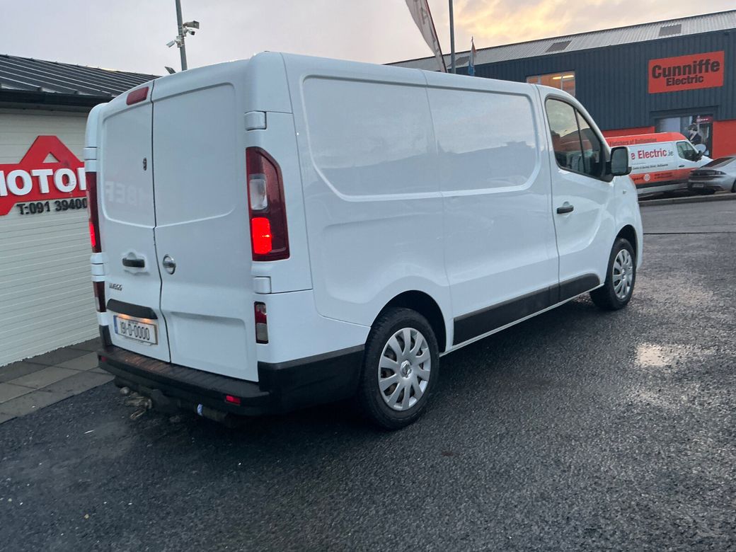 2019 Nissan NV300