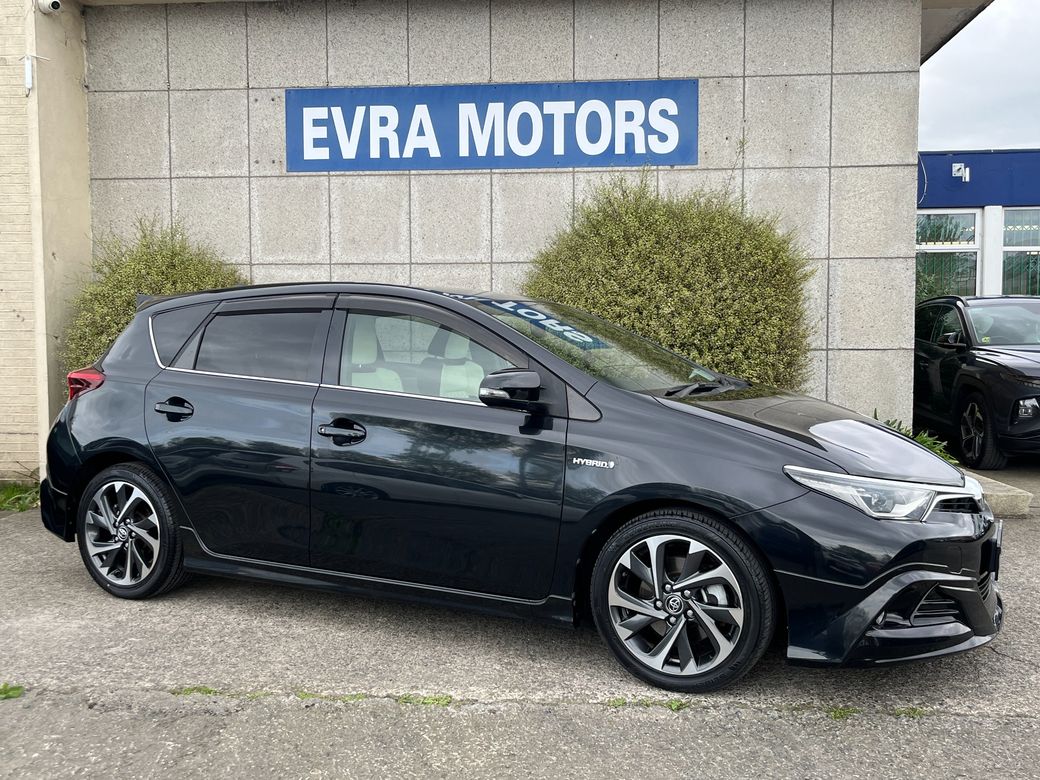 2016 Toyota Auris