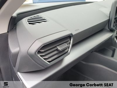 2025 SEAT Leon