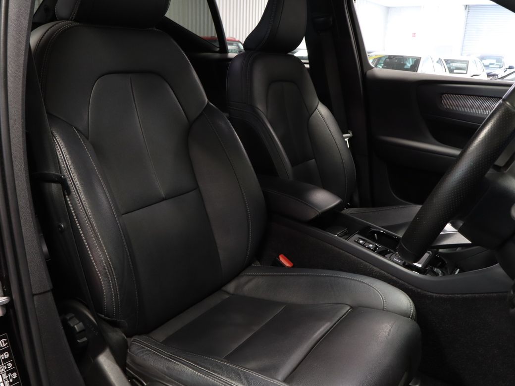 2020 Volvo XC40