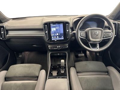 2025 Volvo EX40