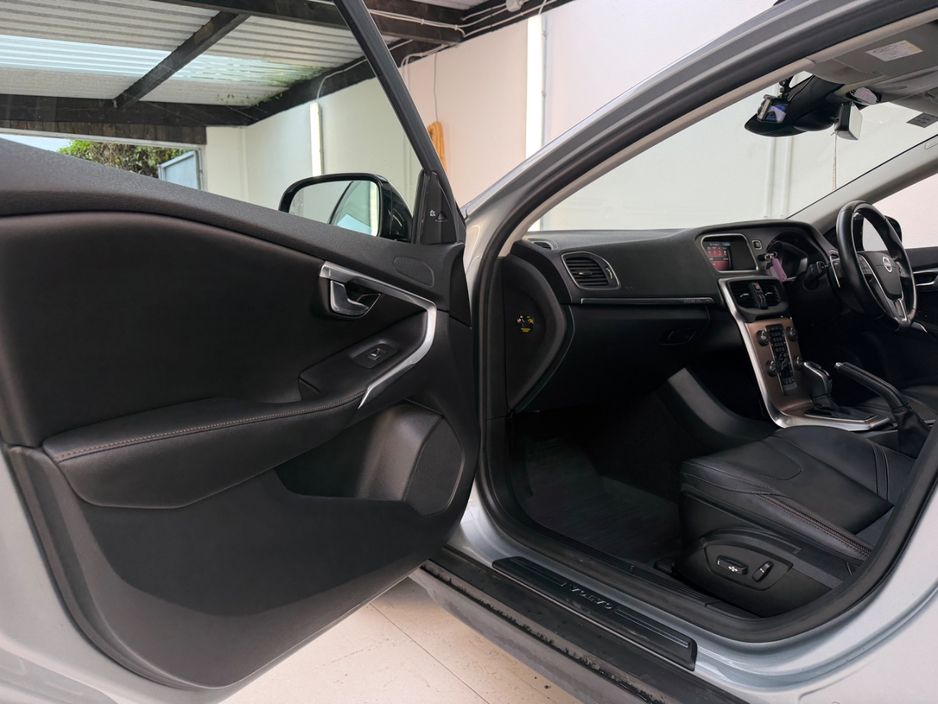 2016 Volvo V40 Cross Country