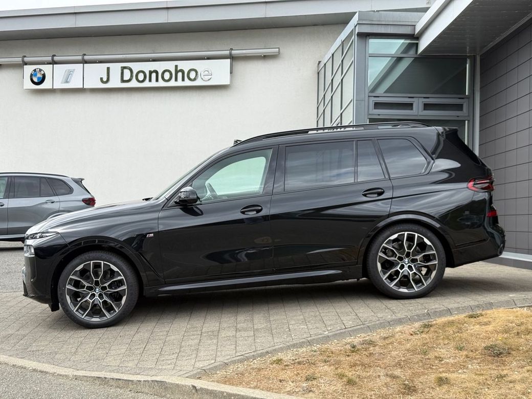 2026 BMW X7