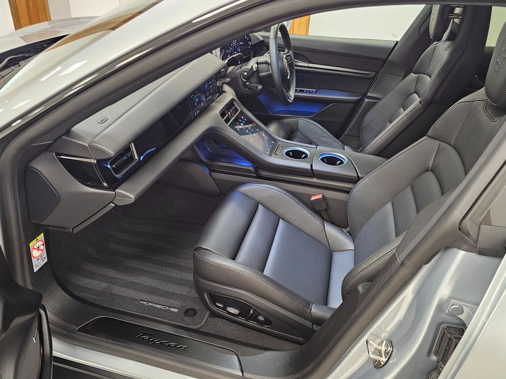 2025 Porsche Taycan