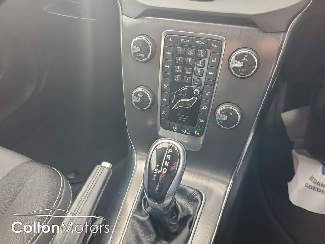 2016 Volvo V40