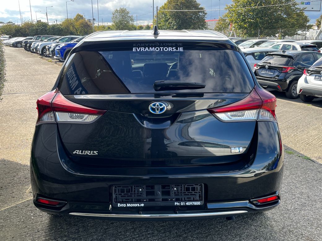 2016 Toyota Auris