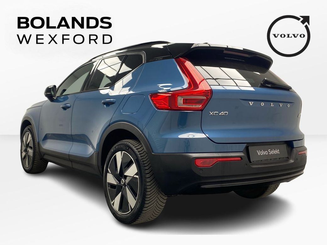 2024 Volvo XC40
