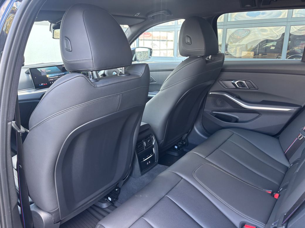 2025 BMW 3 Series