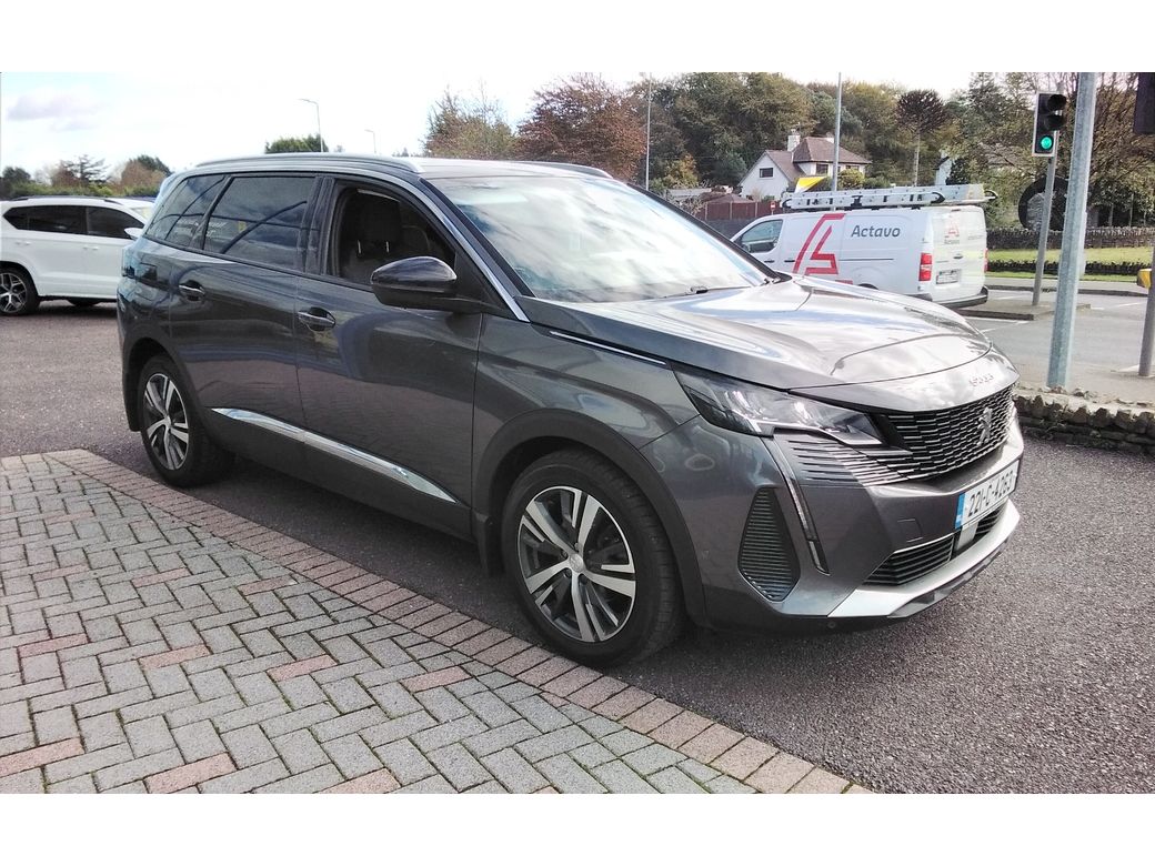 2022 Peugeot 5008