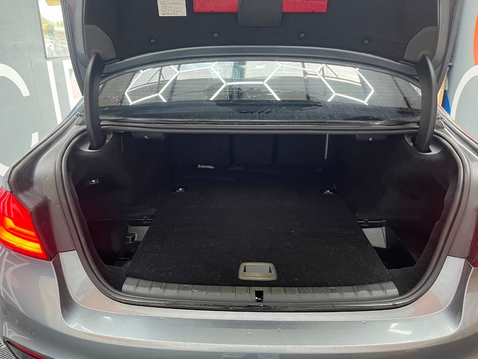 2021 BMW 5 Series