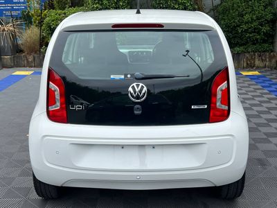 2016 Volkswagen up!