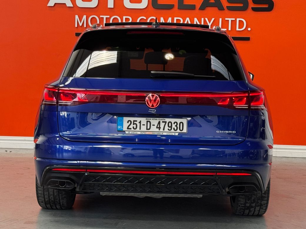 2025 Volkswagen Touareg