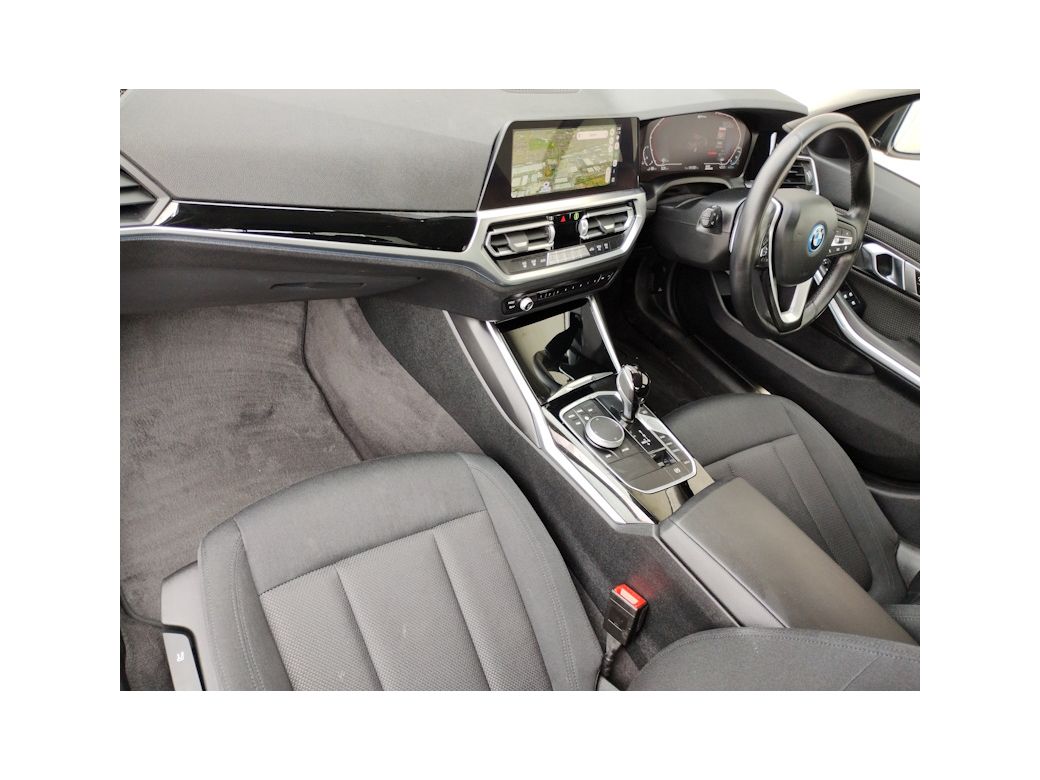2021 BMW 330