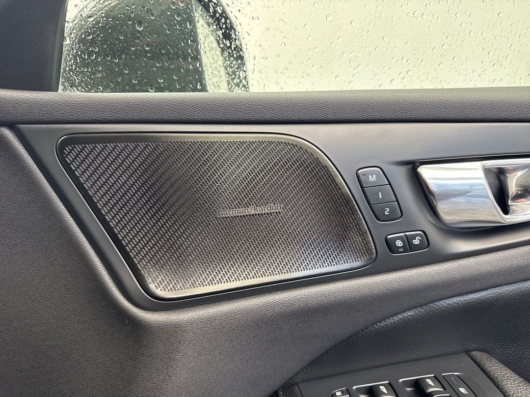 2021 Volvo V60