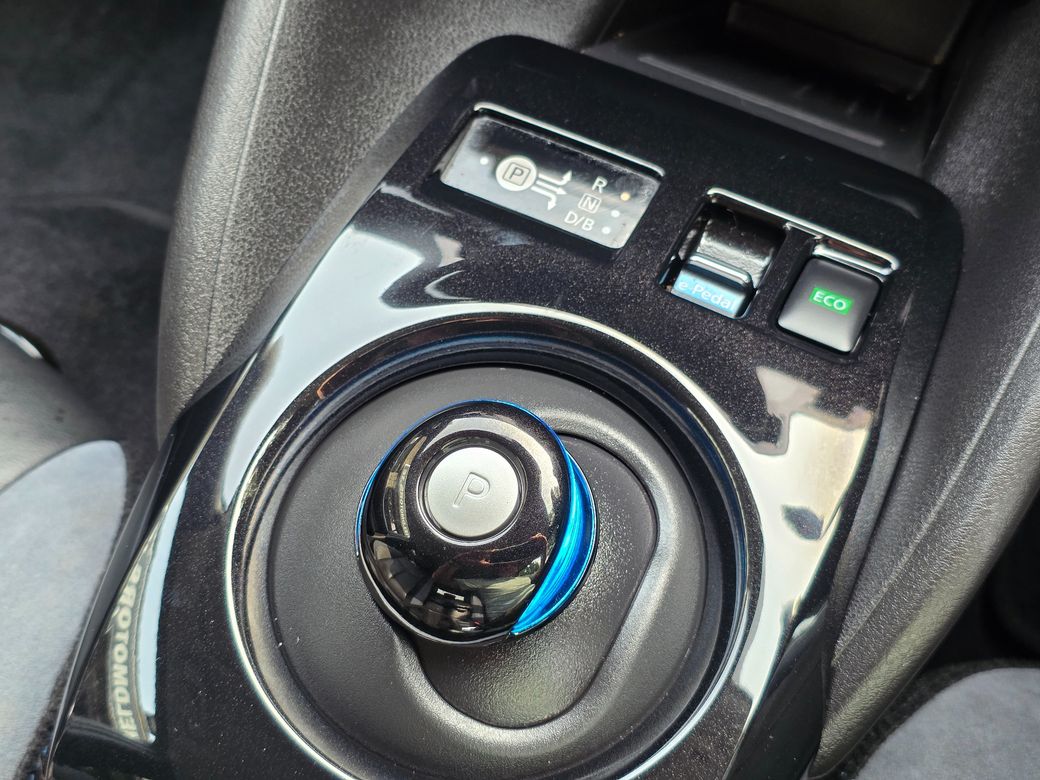 2024 Nissan Leaf