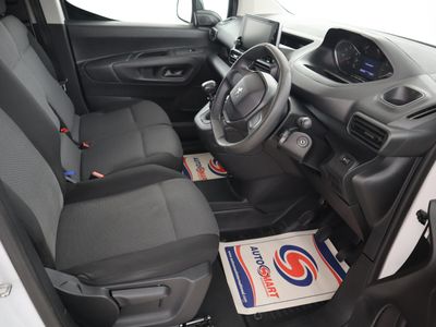 2022 Peugeot Partner