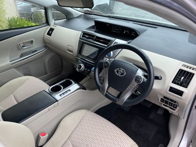 2018 Toyota Prius Alpha