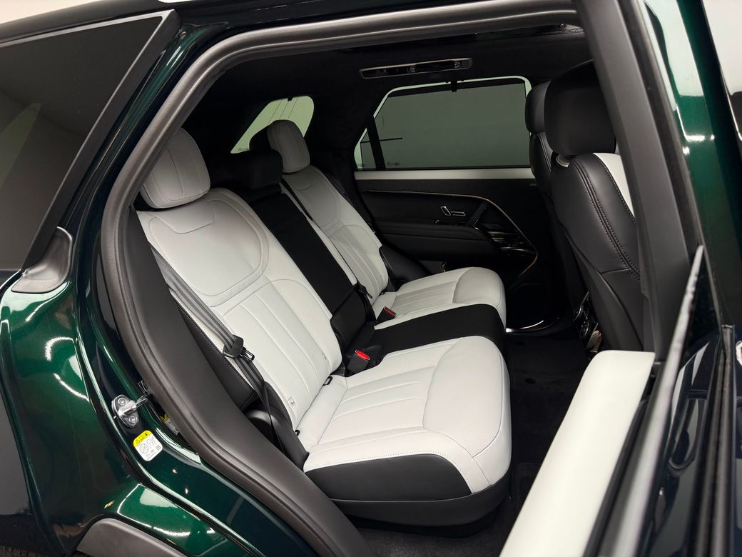 2026 Land Rover Range Rover Sport