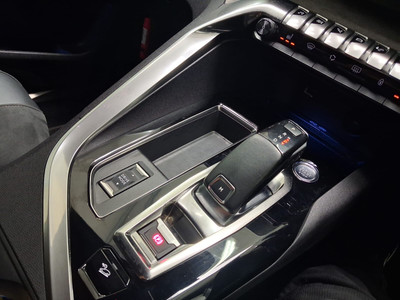 2021 Peugeot 5008