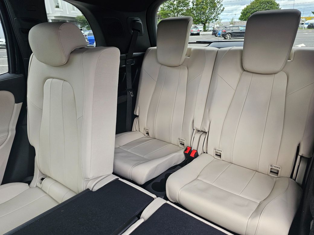 2025 Mercedes-Benz GLB Class