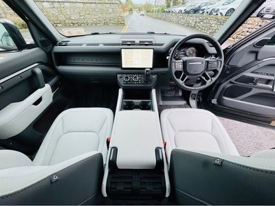 2025 Land Rover Defender