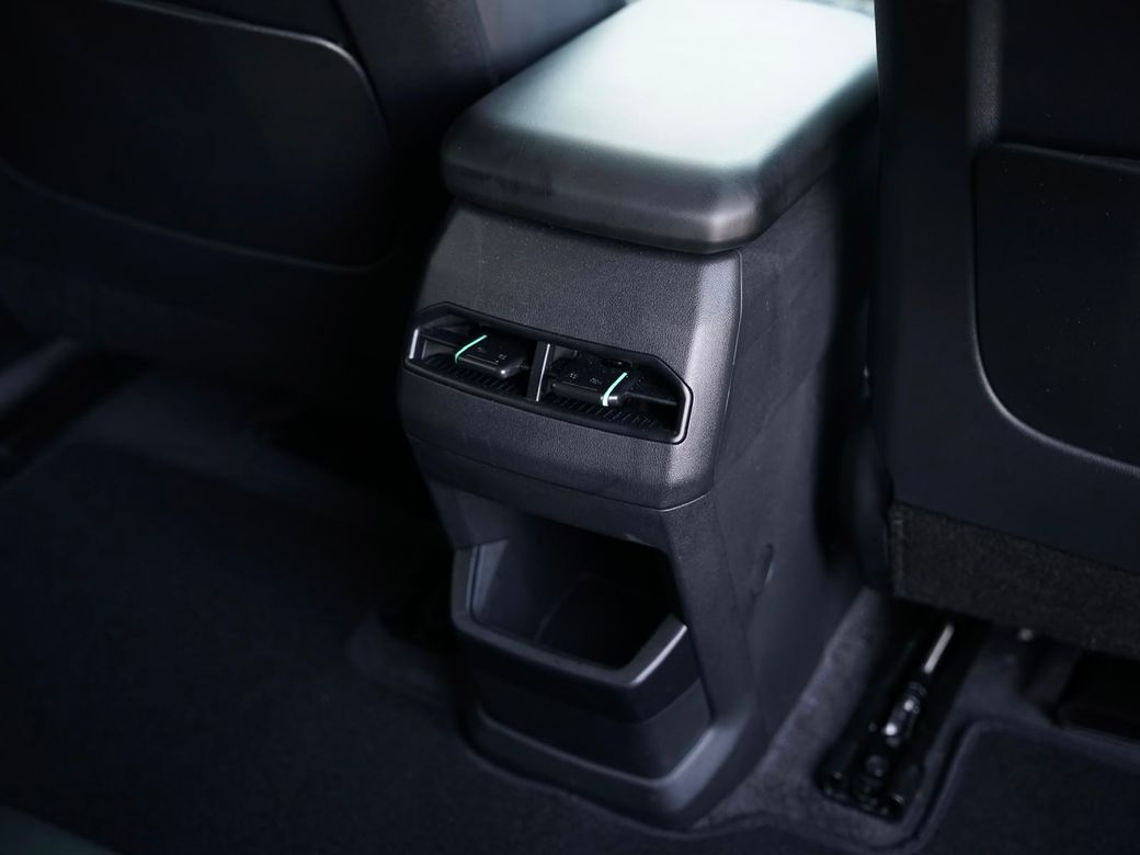 2025 Kia EV4
