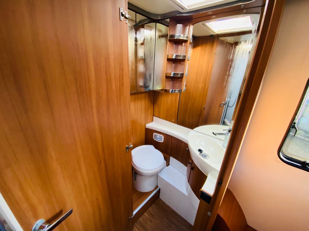 2013 HOBBY DRIVE  70 Q PREMIUM R.H.D MANUAL C1 REQUIRED 