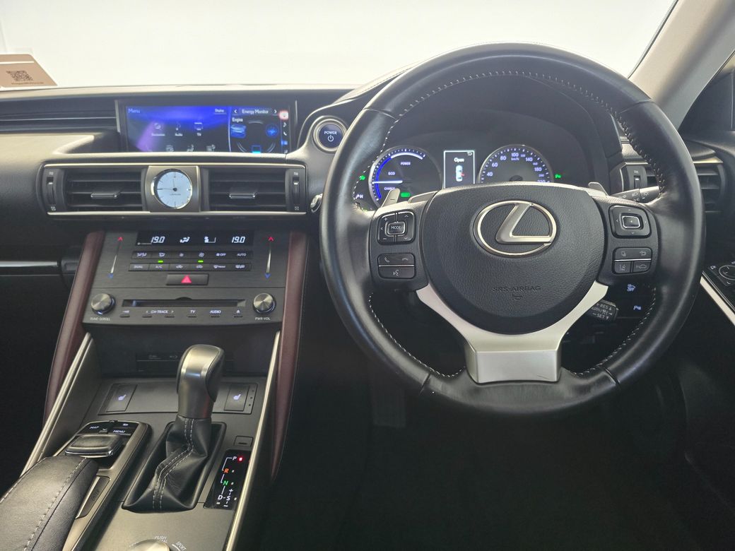 2019 Lexus IS 300h