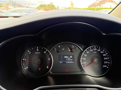 2016 Kia Carens