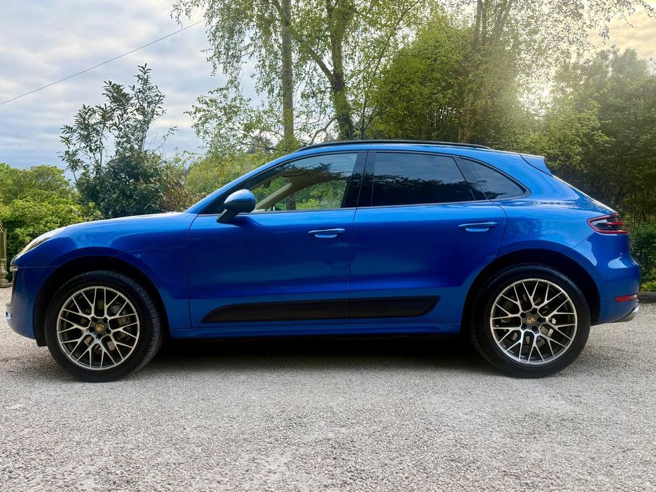 2015 Porsche Macan