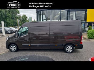 2022 Renault Master
