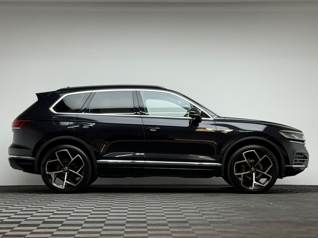 2019 Volkswagen Touareg