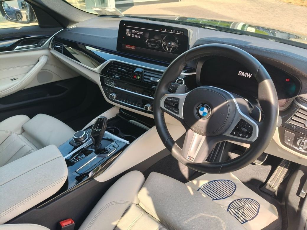 2022 BMW 5 Series