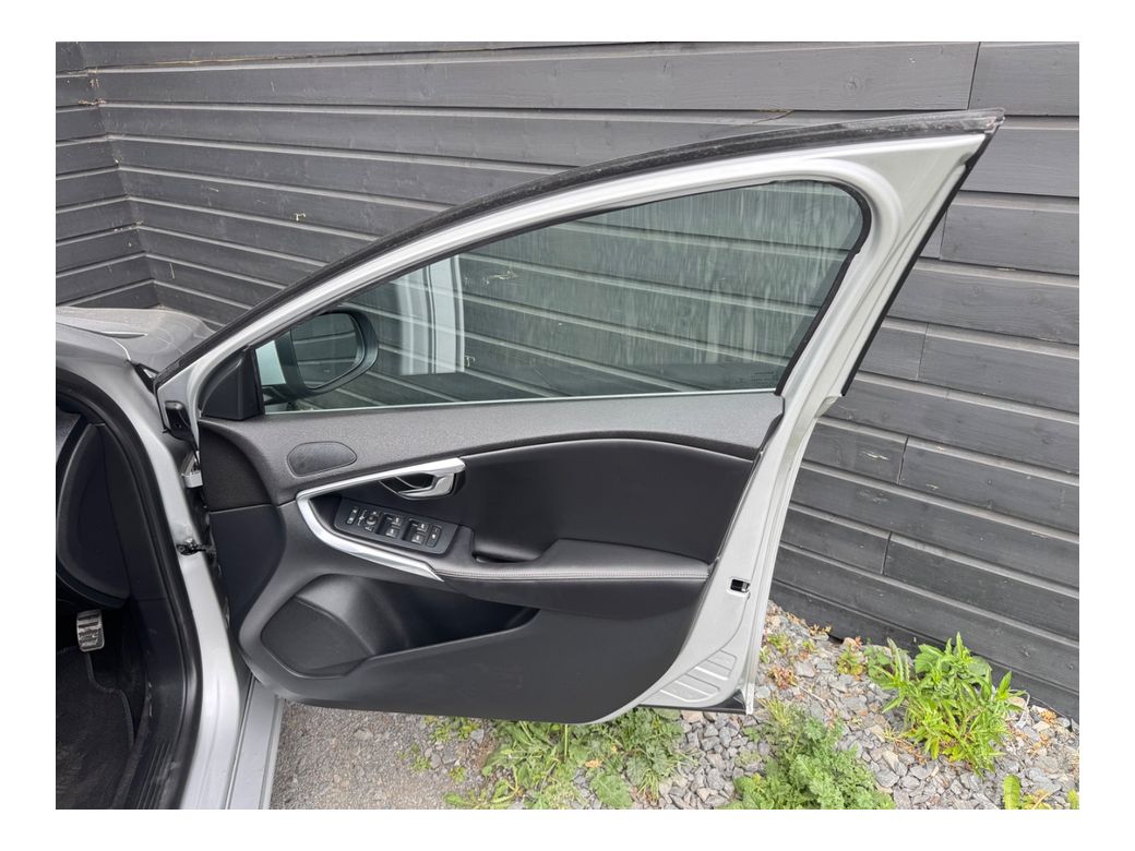 2016 Volvo V40