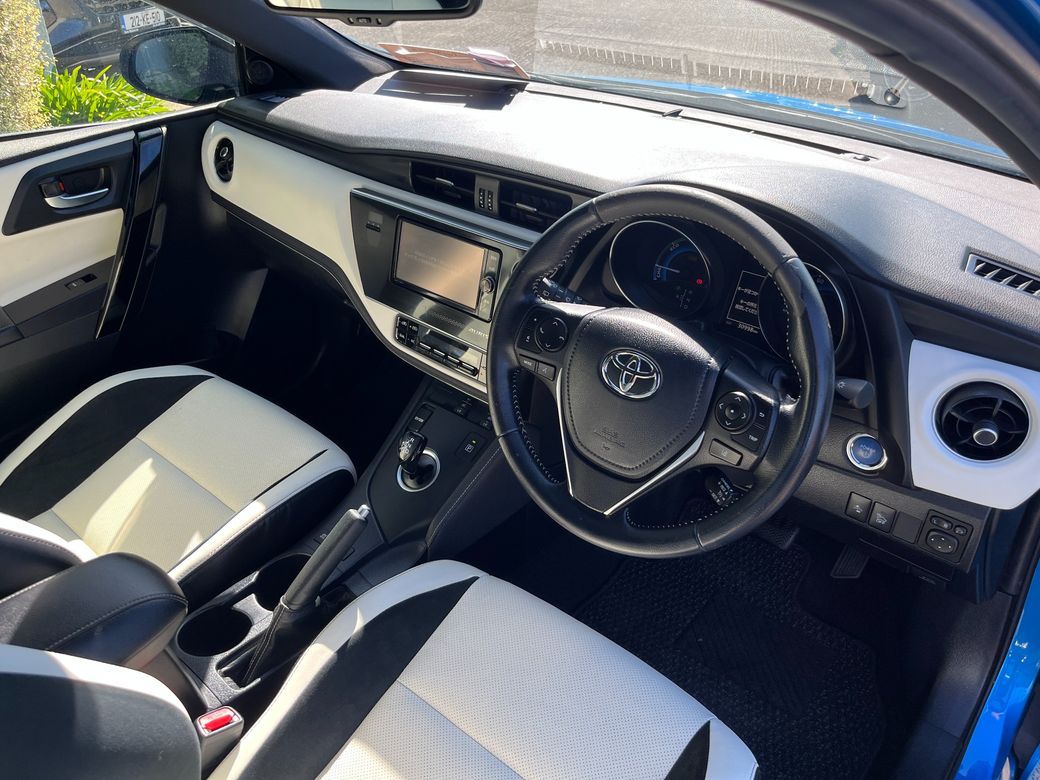 2016 Toyota Auris