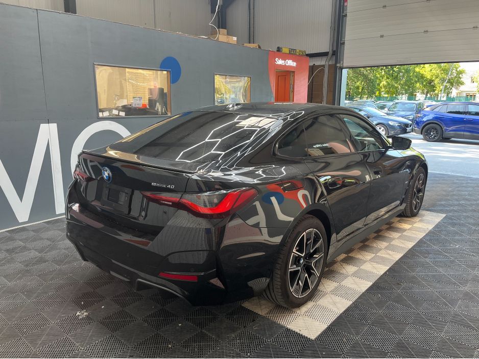 2025 BMW i4