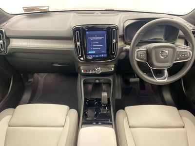 2026 Volvo EX40