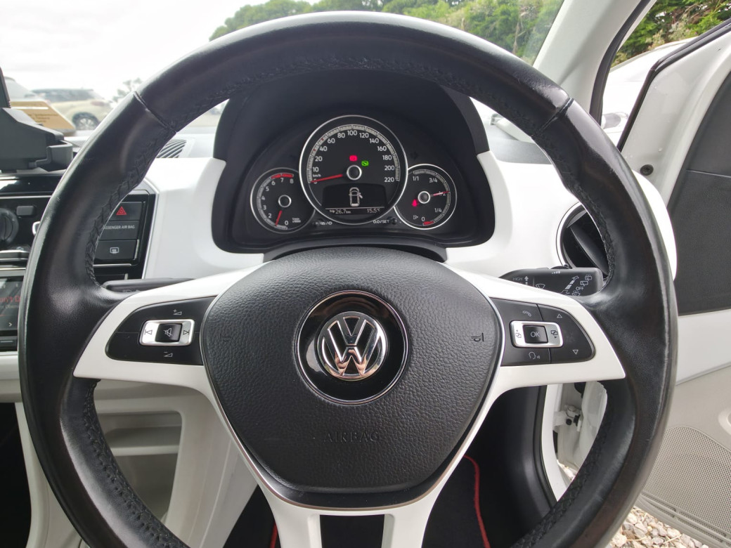 2017 Volkswagen up!