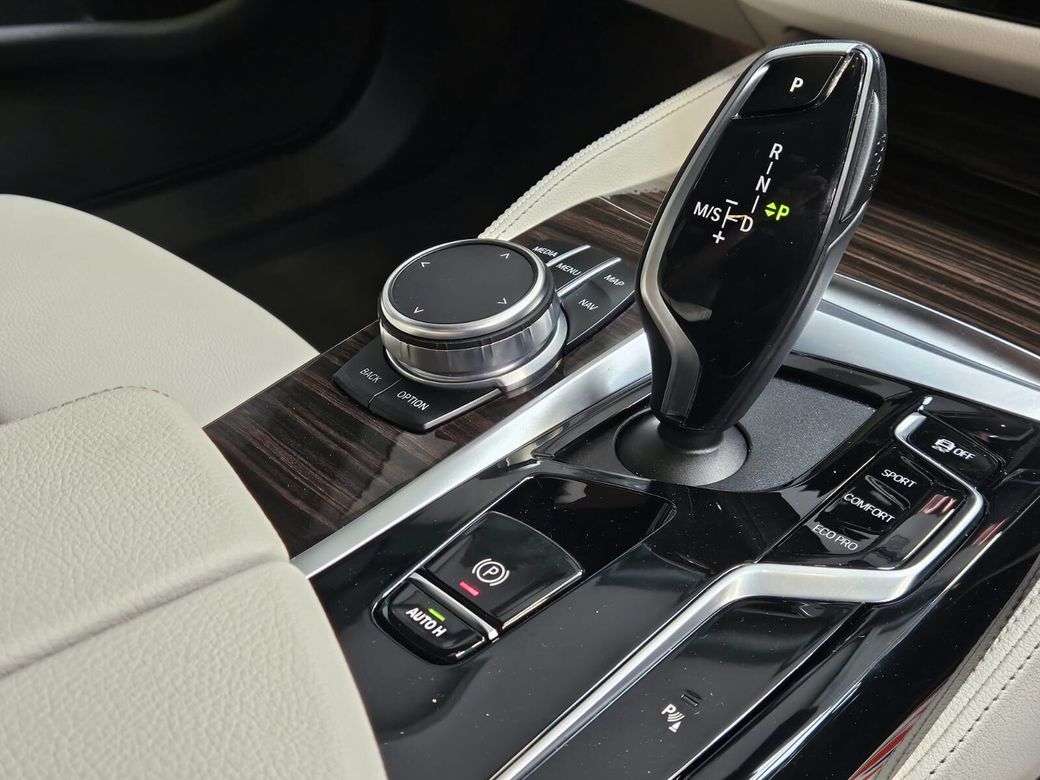 2021 BMW 5 Series