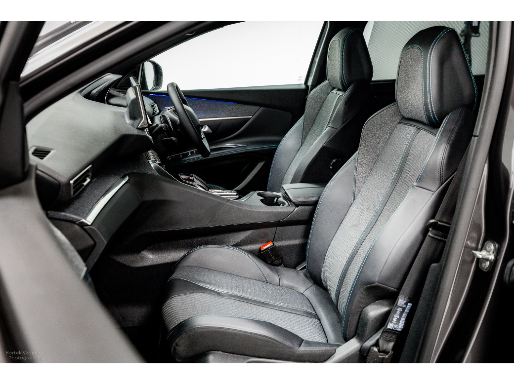 2023 Peugeot 5008