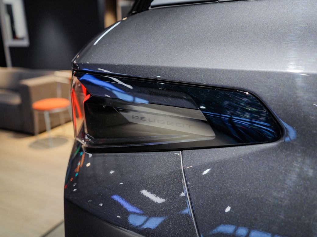2025 Peugeot 5008